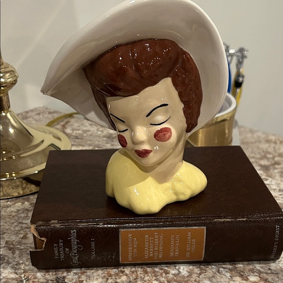 Vintage Lady Head Planter/ Vase Handmade 6.5 x 6 Inches - Picture 1 of 5